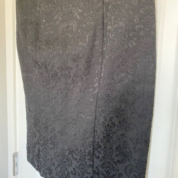 MOSSIMO Black Damask High Waisted Slim Pencil Skirt 8 - Picture 6 of 13